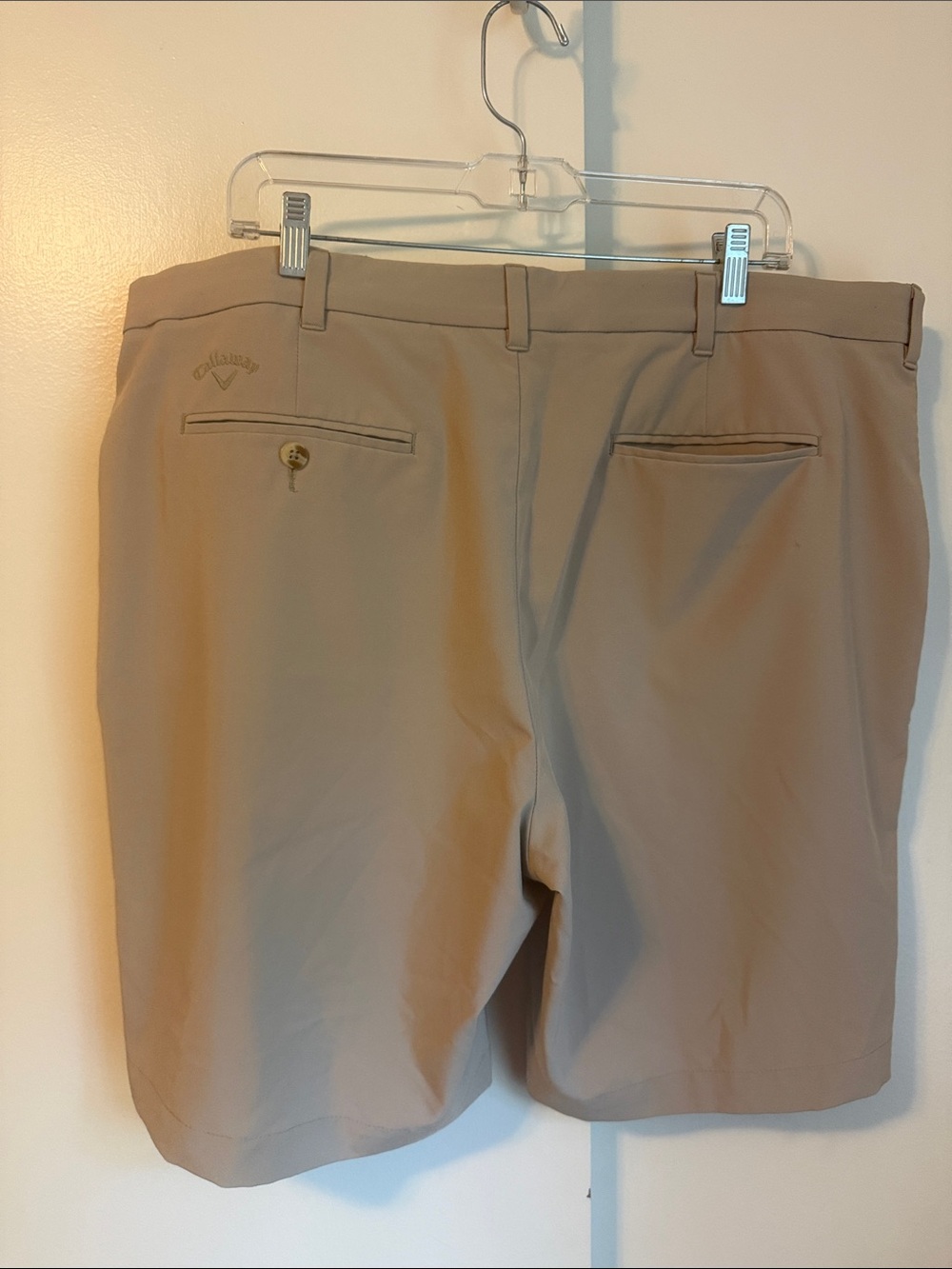 Callaway Men's Khaki Flat-Front Golf Shorts - Picture 2 of 2